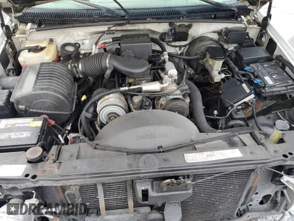 2000 Cadillac Escalade with VIN 1GYEK13R4YR164899, listed as a Copart auction lot 69925155 with 197,475 mi miles and Salvage title. Bid and sale history available at DreamBid. Image 12.