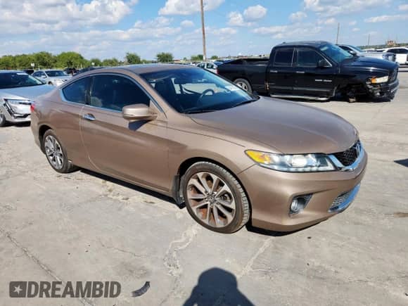 2015 Honda Accord EX-L z VIN 1HGCT2B81FA007336, wystawiony jako Copart lot #84410295 z przebiegiem 43 350 mil mil oraz Szkoda całkowita • Salvage title. Historia ofert i sprzedaży dostępna na DreamBid. Obrazek 4.