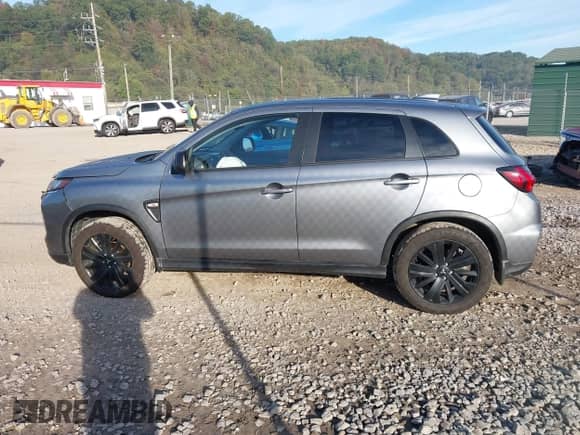 2022 Mitsubishi Outlander ES with VIN JA4ARUAU0NU021573, listed as a IAAI auction lot 43350069 with 47,867 mi miles and . Bid and sale history available at DreamBid. Image 15.