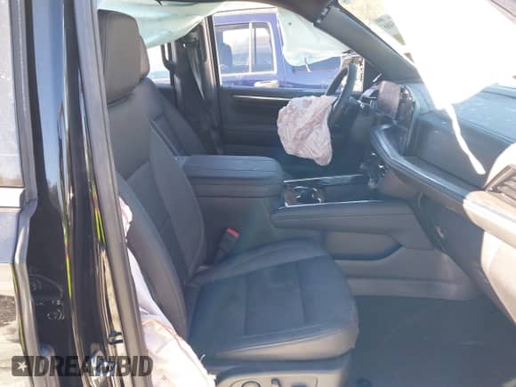 2025 Chevrolet Suburban LT with VIN 1GNS6CRD6SR109969, listed as a IAAI auction lot 41635486 with 12,106 mi miles and . Bid and sale history available at DreamBid. Image 5.