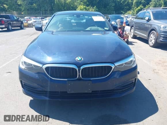 2019 BMW 5 Series 540i xDrive с VIN WBAJE7C53KWW14155, выставлен на аукционе IAAI как лот 42966331 с пробегом 72 218 миль миль и . История ставок и продаж доступна на DreamBid. Изображение 13.