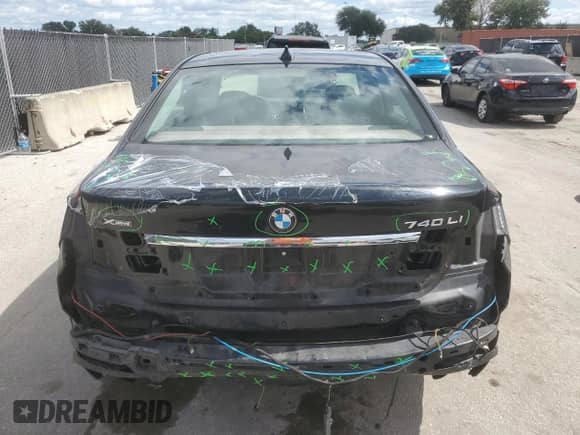 2013 BMW 7 Series 740Li xDrive with VIN WBAYF4C58DD127381, listed as a Copart auction lot 82588025 with 144,701 mi miles and Salvage title. Bid and sale history available at DreamBid. Image 6.