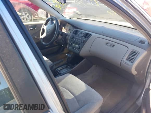 2002 Honda Accord VP with VIN 1HGCF86642A096722, listed as a IAAI auction lot 41647884 with Not provided miles and . Bid and sale history available at DreamBid. Image 5.