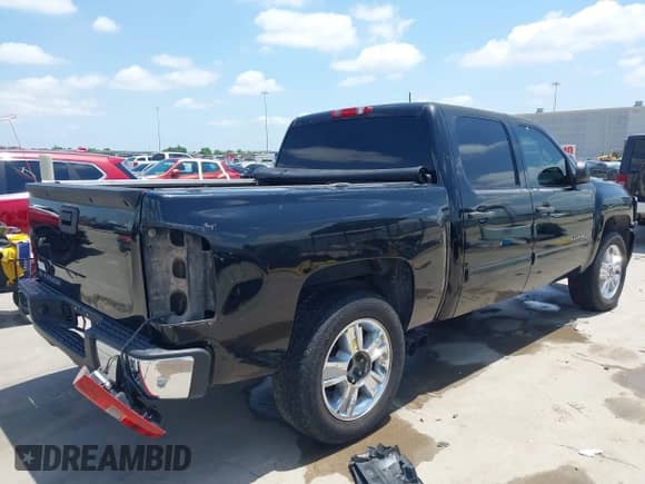2009 Chevrolet Silverado 1500 LT with VIN 2GCEC23C491138544, listed as a IAAI auction lot 42212030 with 220,578 mi miles and . Bid and sale history available at DreamBid. Image 4.