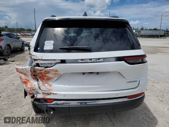 2025 Jeep Grand Cherokee Laredo X z VIN 1C4RJGAG5SC290133, wystawiony jako Copart lot #64643905 z przebiegiem 3 763 mil mil oraz Szkoda całkowita • Salvage title. Historia ofert i sprzedaży dostępna na DreamBid. Obrazek 6.