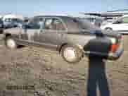 1982 Mercedes-Benz 300 SD с VIN WDBCB20A6CB017243, выставлен на аукционе Copart как лот 60174075 с пробегом 143 162 миль миль и Чистый • Clean title. История ставок и продаж доступна на DreamBid. Изображение 2.