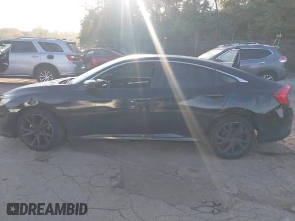 2016 Honda Civic LX z VIN 19XFC2F56GE206263, wystawiony jako IAAI lot #43353331 z przebiegiem 181 521 mil mil oraz . Historia ofert i sprzedaży dostępna na DreamBid. Obrazek 15.