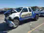 2000 Ford F-150 XL с VIN 1FTZX1722YNB28352, выставлен на аукционе Copart как лот 87065995 с пробегом 196 059 миль миль и Списание • Salvage title. История ставок и продаж доступна на DreamBid. Изображение 1.