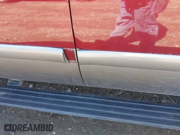 2008 Chevrolet Avalanche LTZ с VIN 3GNFK12Y98G122402, выставлен на аукционе IAAI как лот 42197039 с пробегом 172 237 миль миль и . История ставок и продаж доступна на DreamBid. Изображение 18.