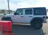 2024 Jeep Wrangler Sport S с VIN 1C4PJXDG5RW244037, выставлен на аукционе IAAI как лот 42322052 с пробегом 29 580 миль миль и . История ставок и продаж доступна на DreamBid. Изображение 15.