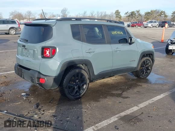 2017 Jeep Renegade Latitude z VIN ZACCJABB3HPF71731, wystawiony jako IAAI lot #41458308 z przebiegiem 110 186 mil mil oraz . Historia ofert i sprzedaży dostępna na DreamBid. Obrazek 4.
