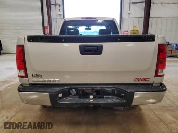 2008 GMC Sierra 1500 Work Truck with VIN 1GTEC19XX8Z221342, listed as a Copart auction lot 41489385 with 193,272 mi miles and Clean title. Bid and sale history available at DreamBid. Image 6.