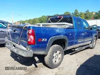 2004 Chevrolet Silverado 1500 Z71 with VIN 2GCEK19T541149582, listed as a IAAI auction lot 43407105 with 338,876 mi miles and . Bid and sale history available at DreamBid. Image 4.