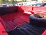 2003 Chevrolet Silverado 2500HD Work Truck с VIN 1GCHK24UX3E313327, выставлен на аукционе IAAI как лот 43426832 с пробегом 194 520 миль миль и . История ставок и продаж доступна на DreamBid. Изображение 8.