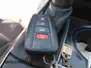 2020 Toyota Camry LE z VIN 4T1L11AKXLU399802, wystawiony jako IAAI lot #43169122 z przebiegiem 86 015 mil mil oraz . Historia ofert i sprzedaży dostępna na DreamBid. Obrazek 11.