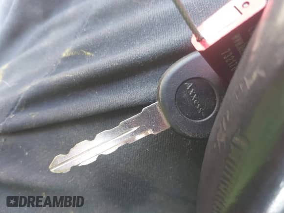 2003 Chevrolet S-10 with VIN 1GCCS14X338208562, listed as a IAAI auction lot 42887721 with 204,759 mi miles and . Bid and sale history available at DreamBid. Image 11.