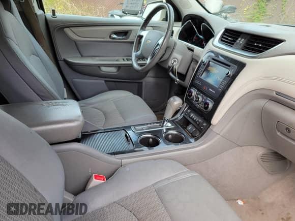 2015 Chevrolet Traverse LT с VIN 1GNKRHKD9FJ268567, выставлен на аукционе IAAI как лот 43423803 с пробегом 181 179 миль миль и . История ставок и продаж доступна на DreamBid. Изображение 5.