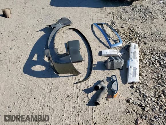 2005 GMC Sierra 1500 SLT with VIN 2GTEC13T951353941, listed as a Copart auction lot 85594215 with Not provided miles and Salvage title. Bid and sale history available at DreamBid. Image 12.