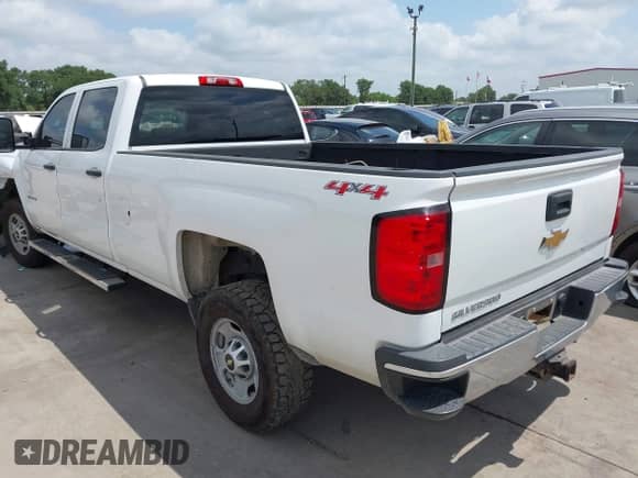 2015 Chevrolet Silverado 2500HD Work Truck z VIN 1GC1KUEG2FF175111, wystawiony jako IAAI lot #42463097 z przebiegiem 245 542 mil mil oraz . Historia ofert i sprzedaży dostępna na DreamBid. Obrazek 3.