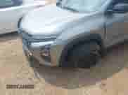 2025 Chevrolet Equinox FWD LT с VIN 3GNAXHEG0SL201527, выставлен на аукционе IAAI как лот 43027510 с пробегом 12 574 миль миль и . История ставок и продаж доступна на DreamBid. Изображение 18.