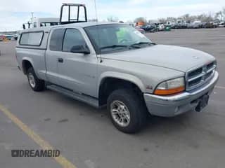 1999 Dodge Dakota SLT с VIN 1B7GG22YXXS255021, выставлен на аукционе IAAI как лот 41809325 с пробегом 204 352 миль миль и . История ставок и продаж доступна на DreamBid. Изображение 1.