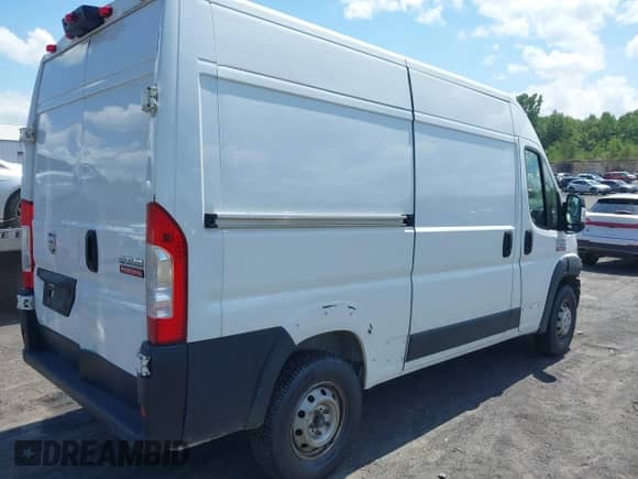 2019 Ram ProMaster Cargo с VIN 3C6TRVCG5KE546416, выставлен на аукционе IAAI как лот 42799154 с пробегом 181 635 миль миль и . История ставок и продаж доступна на DreamBid. Изображение 4.