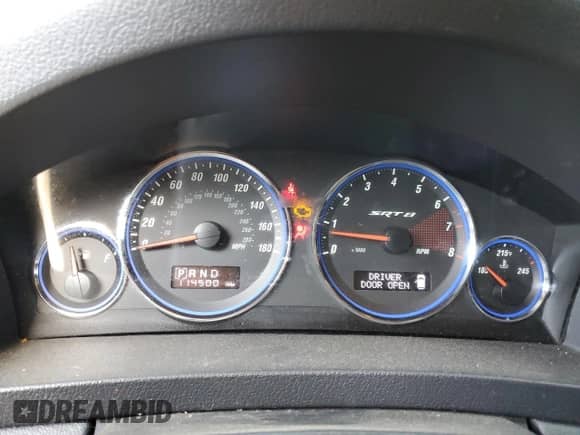 2008 Jeep Grand Cherokee SRT-8 z VIN 1J8HR78378C237426, wystawiony jako Copart lot #53487965 z przebiegiem 114 500 mil mil oraz Szkoda całkowita • Salvage title. Historia ofert i sprzedaży dostępna na DreamBid. Obrazek 9.