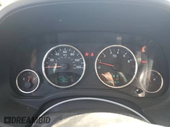 2012 Jeep Compass Limited с VIN 1C4NJCCB6CD592289, выставлен на аукционе Copart как лот 61002545 с пробегом 199 727 миль миль и Списание • Salvage title. История ставок и продаж доступна на DreamBid. Изображение 9.