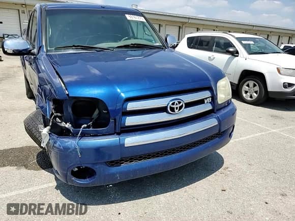 2005 Toyota Tundra SR5 с VIN 5TBET34135S472210, выставлен на аукционе Copart как лот 66161275 с пробегом 261 529 миль миль и На запчасти • Non repairable. История ставок и продаж доступна на DreamBid. Изображение 13.