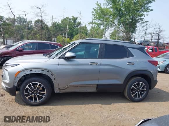 2025 Chevrolet TrailBlazer LT с VIN KL79MRSL8SB088050, выставлен на аукционе IAAI как лот 42907891 с пробегом 2 234 миль миль и . История ставок и продаж доступна на DreamBid. Изображение 14.