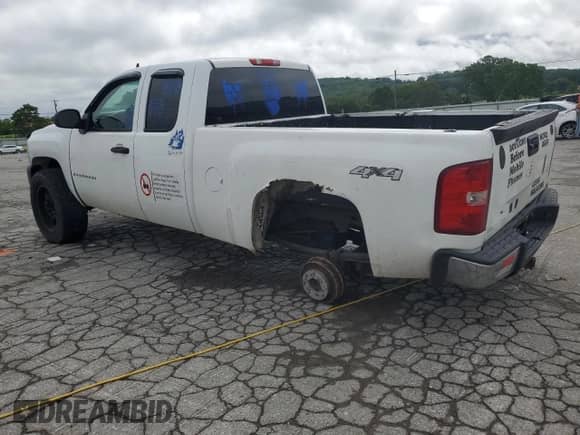 2007 Chevrolet Silverado 1500 Work Truck с VIN 1GCEK19J27Z620288, выставлен на аукционе Copart как лот 61744955 с пробегом 198 857 миль миль и Списание • Salvage title. История ставок и продаж доступна на DreamBid. Изображение 2.