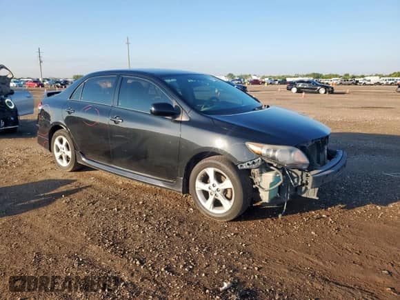 2011 Toyota Corolla L with VIN 2T1BU4EE5BC735056, listed as a Copart auction lot 71844955 with 140,054 mi miles and Salvage title. Bid and sale history available at DreamBid. Image 4.