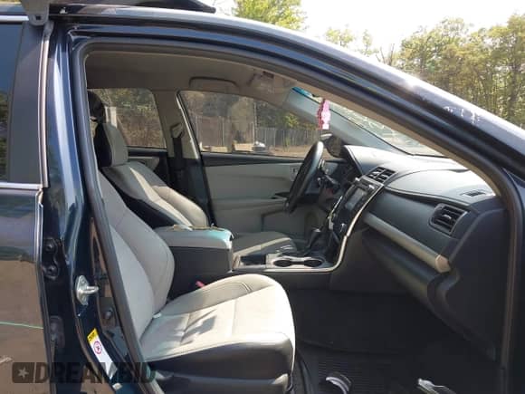 2017 Toyota Camry XLE с VIN 4T1BF1FKXHU803498, выставлен на аукционе IAAI как лот 43212201 с пробегом 98 920 миль миль и . История ставок и продаж доступна на DreamBid. Изображение 5.