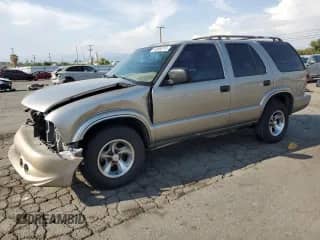 2000 Chevrolet Blazer LT с VIN 1GNCS13W3Y2339906, выставлен на аукционе Copart как лот 54995215 с пробегом 144 114 миль миль и Списание • Salvage title. История ставок и продаж доступна на DreamBid. Изображение 1.