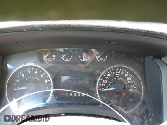 2011 Ford F-150 XL z VIN 1FTFX1CF5BFB58359, wystawiony jako IAAI lot #43329905 z przebiegiem 250 378 mil mil oraz . Historia ofert i sprzedaży dostępna na DreamBid. Obrazek 7.