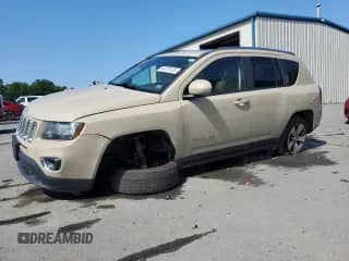 2016 Jeep Compass High Altitude z VIN 1C4NJDEB5GD793691, wystawiony jako Copart lot #64379135 z przebiegiem 81 371 mil mil oraz Szkoda całkowita • Salvage title. Historia ofert i sprzedaży dostępna na DreamBid. Obrazek 1.
