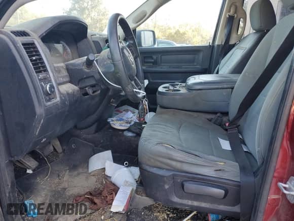 2014 Ram 1500 Tradesman z VIN 1C6RR6FT1ES129160, wystawiony jako Copart lot #88571575 z przebiegiem 160 701 mil mil oraz Szkoda całkowita • Salvage title. Historia ofert i sprzedaży dostępna na DreamBid. Obrazek 7.