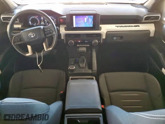 2024 Toyota Tacoma TRD Off Road with VIN 3TMLB5JN3RM035169, listed as a Copart auction lot 86511735 with 27,047 mi miles and Clean title. Bid and sale history available at DreamBid. Image 8.