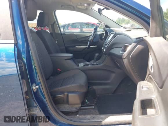 2021 Chevrolet Equinox LT z VIN 3GNAXUEV2ML306791, wystawiony jako IAAI lot #43080775 z przebiegiem 61 555 mil mil oraz . Historia ofert i sprzedaży dostępna na DreamBid. Obrazek 5.