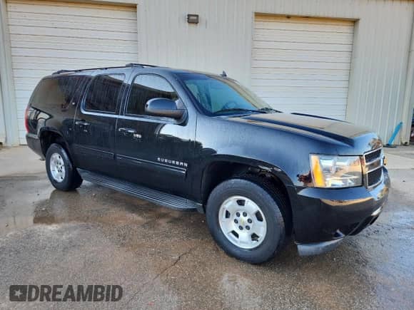 2014 Chevrolet Suburban LT с VIN 1GNSKJE71ER209997, выставлен на аукционе Copart как лот 84787475 с пробегом 256 370 миль миль и Чистый • Clean title. История ставок и продаж доступна на DreamBid. Изображение 4.