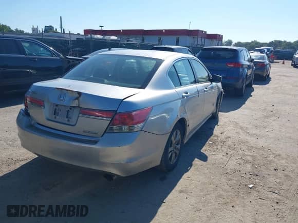2011 Honda Accord SE с VIN 1HGCP2F65BA115756, выставлен на аукционе IAAI как лот 43153325 с пробегом 210 225 миль миль и . История ставок и продаж доступна на DreamBid. Изображение 4.