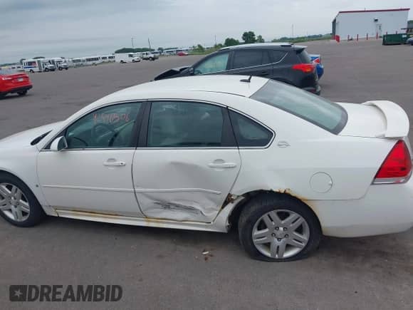 2009 Chevrolet Impala LT с VIN 2G1WC57M291115782, выставлен на аукционе IAAI как лот 42546506 с пробегом 234 727 миль миль и . История ставок и продаж доступна на DreamBid. Изображение 14.
