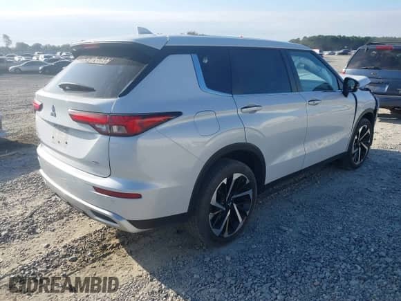 2024 Mitsubishi Outlander SE с VIN JA4J3VA83RZ043098, выставлен на аукционе IAAI как лот 43182397 с пробегом 18 886 миль миль и . История ставок и продаж доступна на DreamBid. Изображение 4.