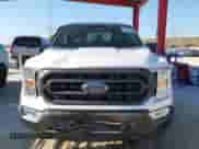 2021 Ford F-150 XLT z VIN 1FTEX1C56MKE47893, wystawiony jako IAAI lot #42095350 z przebiegiem 89 885 mil mil oraz . Historia ofert i sprzedaży dostępna na DreamBid. Obrazek 12.