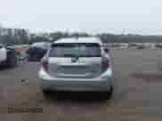 2013 Toyota Prius One z VIN JTDKDTB3XD1051060, wystawiony jako IAAI lot #42851670 z przebiegiem 163 017 mil mil oraz . Historia ofert i sprzedaży dostępna na DreamBid. Obrazek 16.