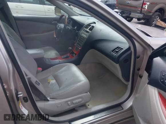 2007 Lexus ES 330 with VIN JTHBJ46G572022574, listed as a IAAI auction lot 43168864 with 255,138 mi miles and . Bid and sale history available at DreamBid. Image 5.