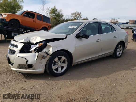 2013 Chevrolet Malibu LS с VIN 1G11B5SA3DF209665, выставлен на аукционе Copart как лот 82581295 с пробегом 89 118 миль миль и Списание • Salvage title. История ставок и продаж доступна на DreamBid. Изображение 1.