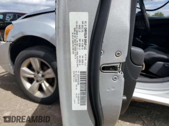 2010 Dodge Caliber Mainstreet with VIN 1B3CB3HA4AD542591, listed as a Copart auction lot 70044515 with Not provided miles and Salvage title. Bid and sale history available at DreamBid. Image 12.