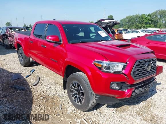 2022 Toyota Tacoma SR5 z VIN 3TMDZ5BN6NM139342, wystawiony jako IAAI lot #42711808 z przebiegiem 46 826 mil mil oraz . Historia ofert i sprzedaży dostępna na DreamBid. Obrazek 1.
