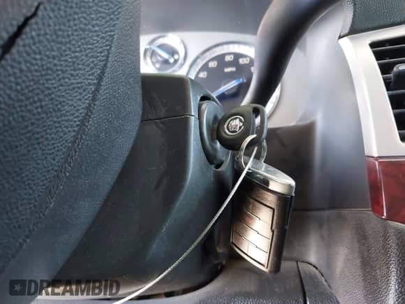 2009 Cadillac Escalade z VIN 1GYFC532X9R116286, wystawiony jako IAAI lot #42478778 z przebiegiem 214 680 mil mil oraz . Historia ofert i sprzedaży dostępna na DreamBid. Obrazek 11.